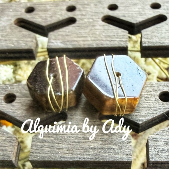 Brown agate brass statement earrings - Picture 5 of 5